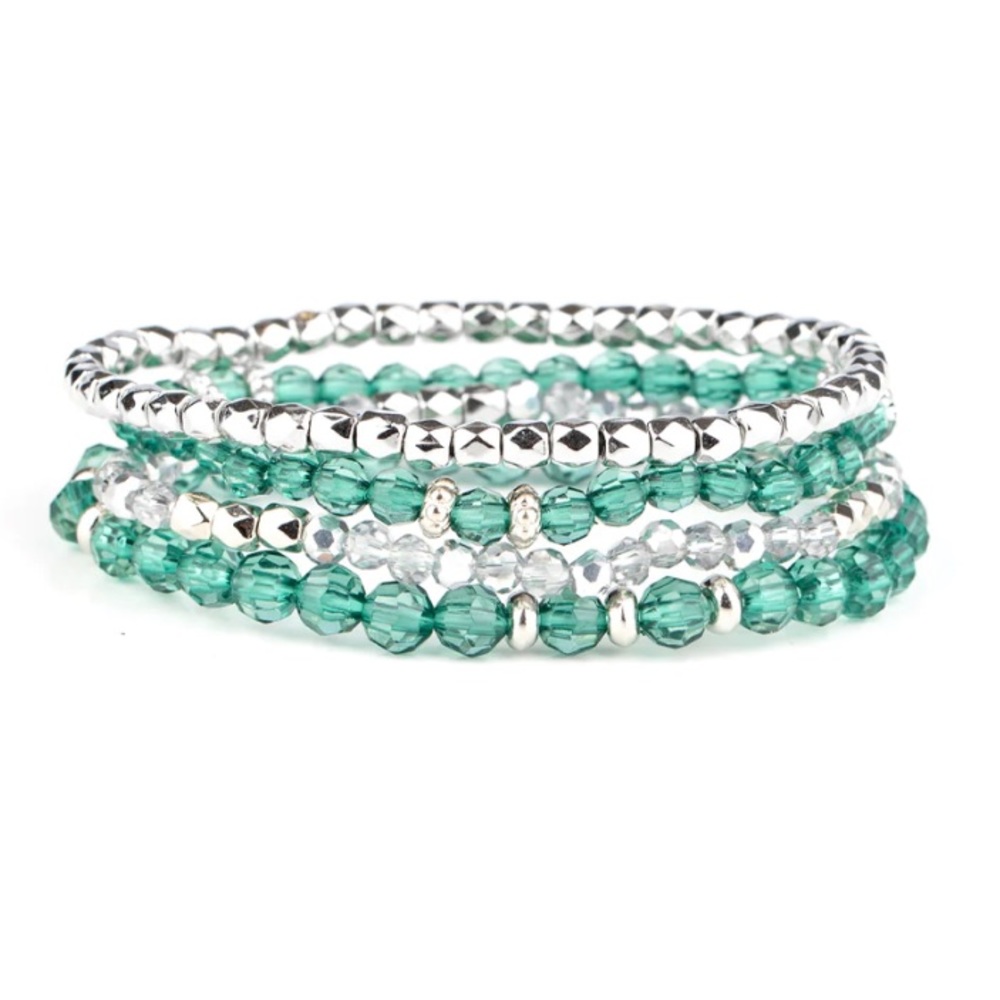 New 💚🩶 Green and Silver Beaded Stretch Bracelets